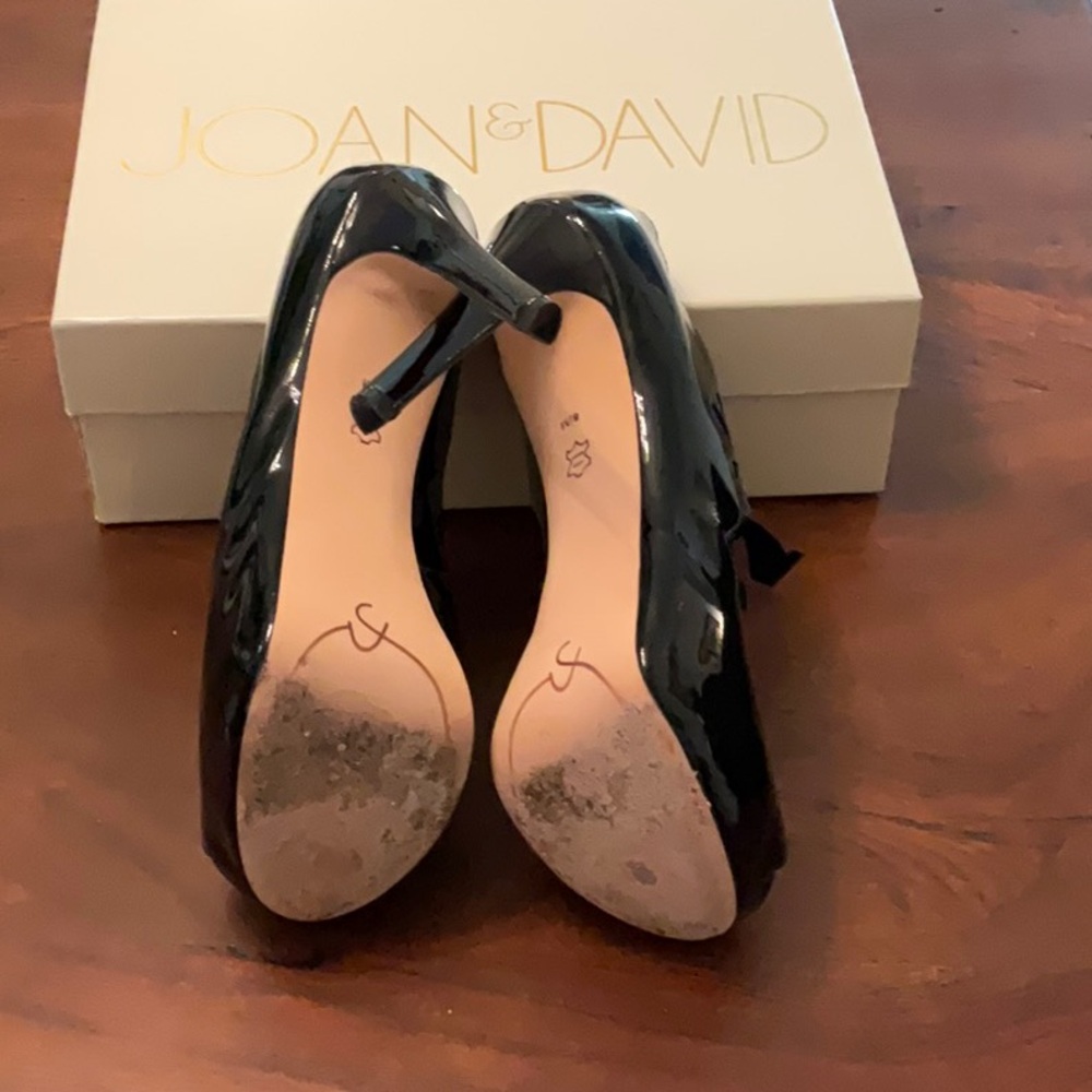 Black Patent Leather Tear Drop Scalloped Edge Open Toe Heels size 8.5 - Picture 3 of 4